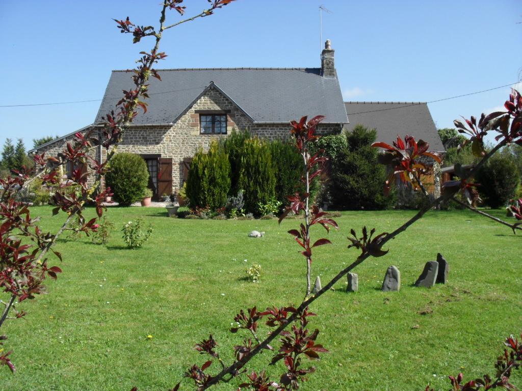 La Chevallerie B&B Isigny-le-Buat Exterior foto