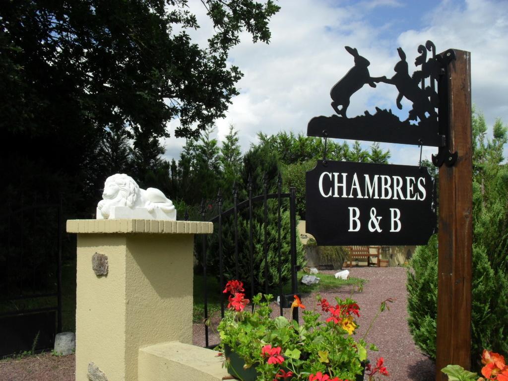 La Chevallerie B&B Isigny-le-Buat Exterior foto