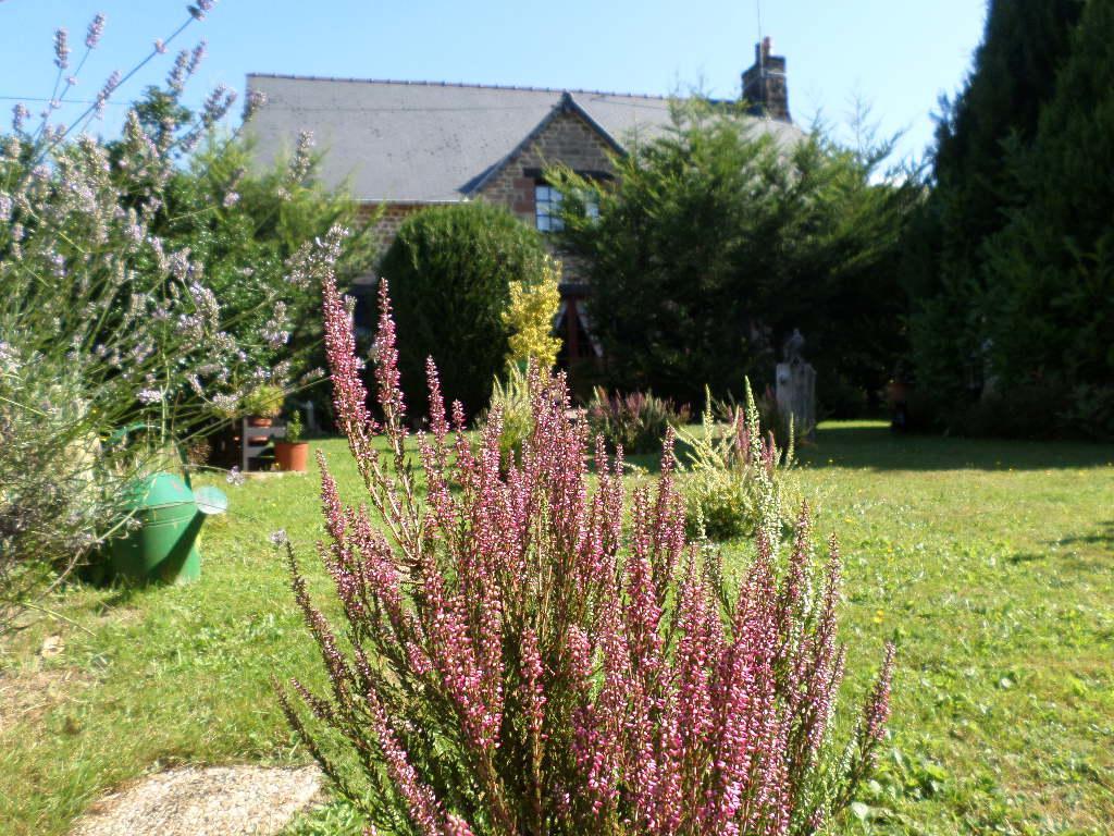 La Chevallerie B&B Isigny-le-Buat Exterior foto